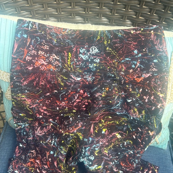 Lululemon Invigorate High-Rise Tight 25"Foliage Overlay Multi - - Picture 11 of 12